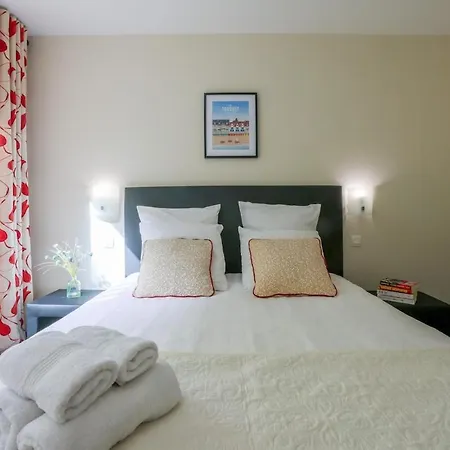 With Terrace 2 Or 4 People